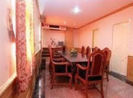 13 Coins Airport Grand 3* Bangkok